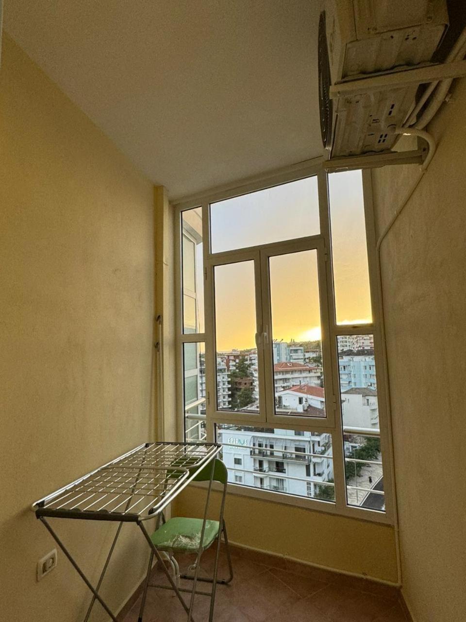 Leon Sea View Apartment Sarandë Eksteriør bilde