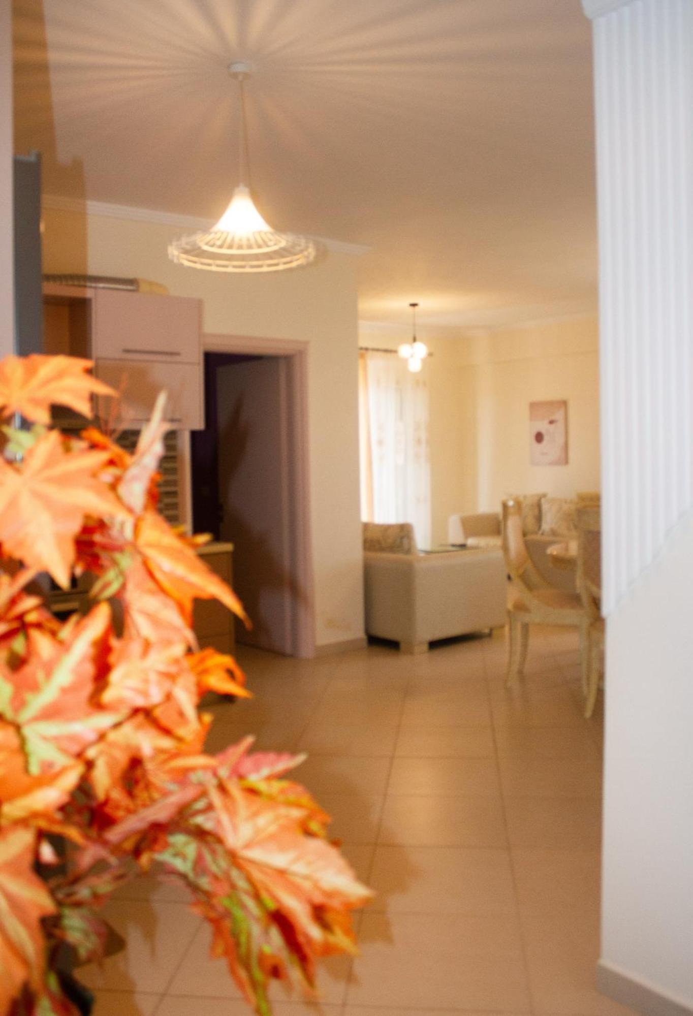 Leon Sea View Apartment Sarandë Eksteriør bilde