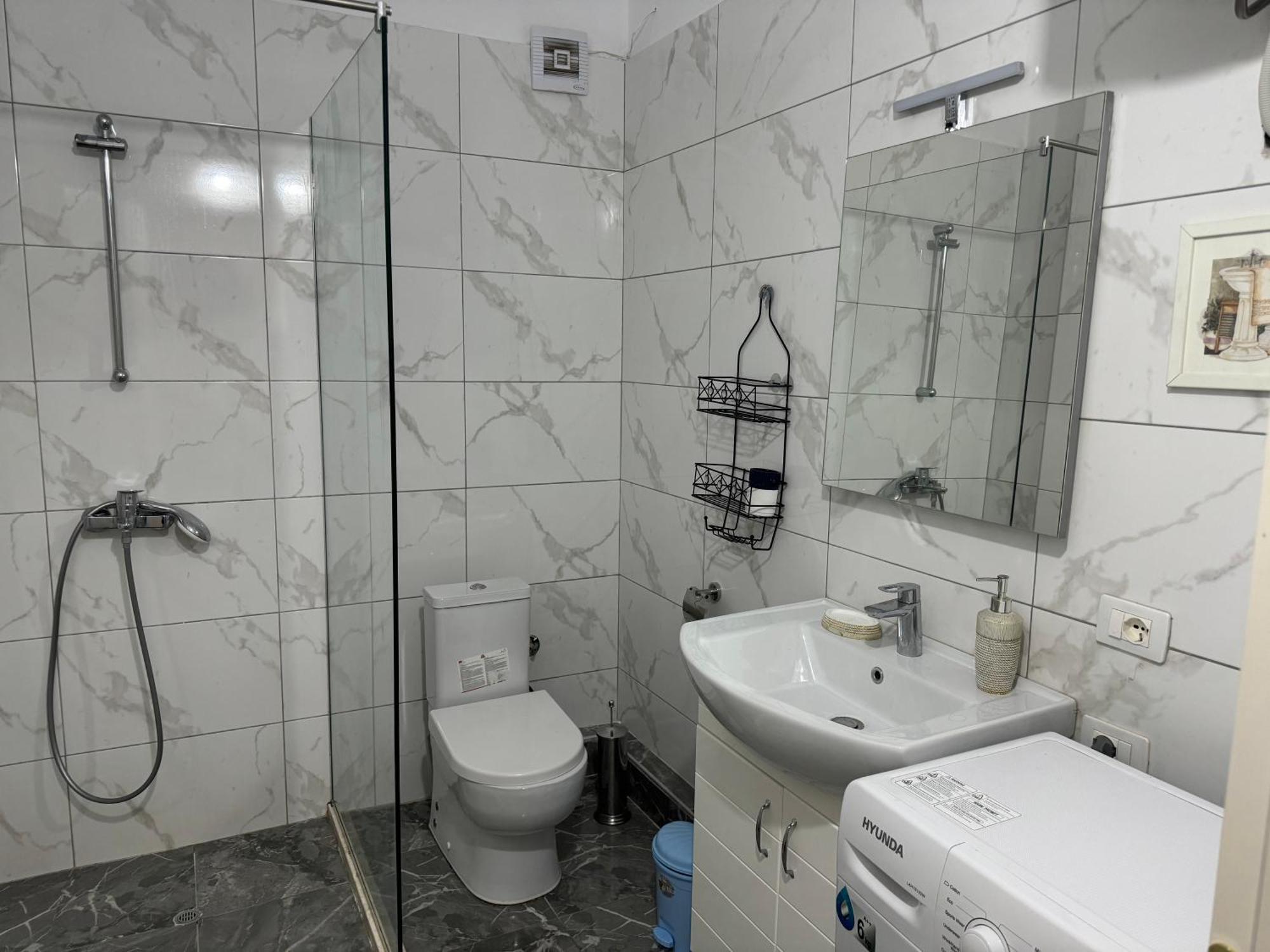 Leon Sea View Apartment Sarandë Eksteriør bilde